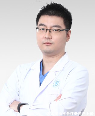 陈健