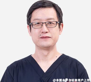 周铭