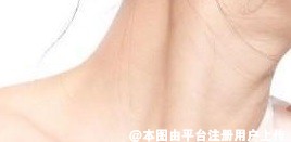 又进入露脖颈的夏日时刻 快把你的颈纹祛除了-28572