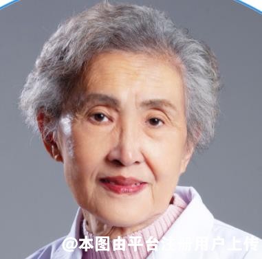王文伟