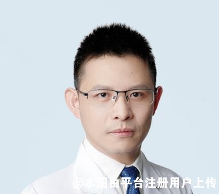 王亮