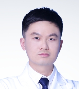 黄亮