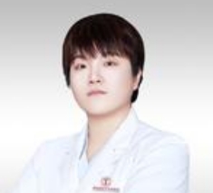 张彤