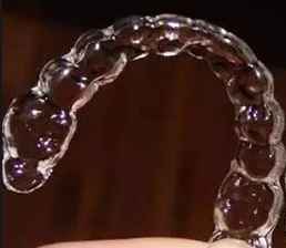 牙齿矫正后要戴一辈子牙套？真相是……保持器才是关键！