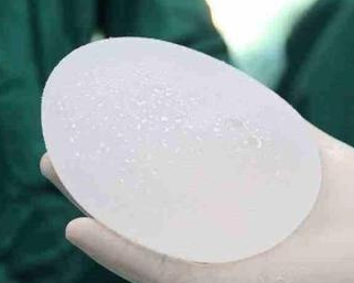 揭秘假体隆胸黄金法则:科学选码,打造完美曲线!