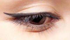 全切双眼皮术后心理调适指南：科学应对焦虑，拥抱美丽蜕变