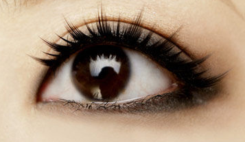 双眼皮术后饮食红黑榜：探店医美机构揭秘科学忌口指南