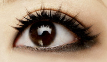 双眼皮术后水光注射避坑指南：科学规划恢复期，规避风险保效果