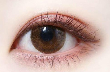 双眼皮术后激光美容避坑指南：1个月“抢跑”的5大陷阱与6个月安全黄金法则